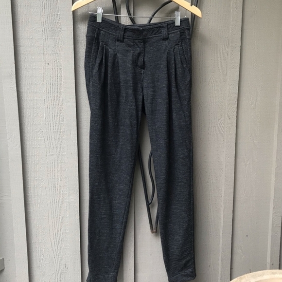 Lululemon Sit & Be Still Pant 100% Merino in Black - Picture 4 of 6